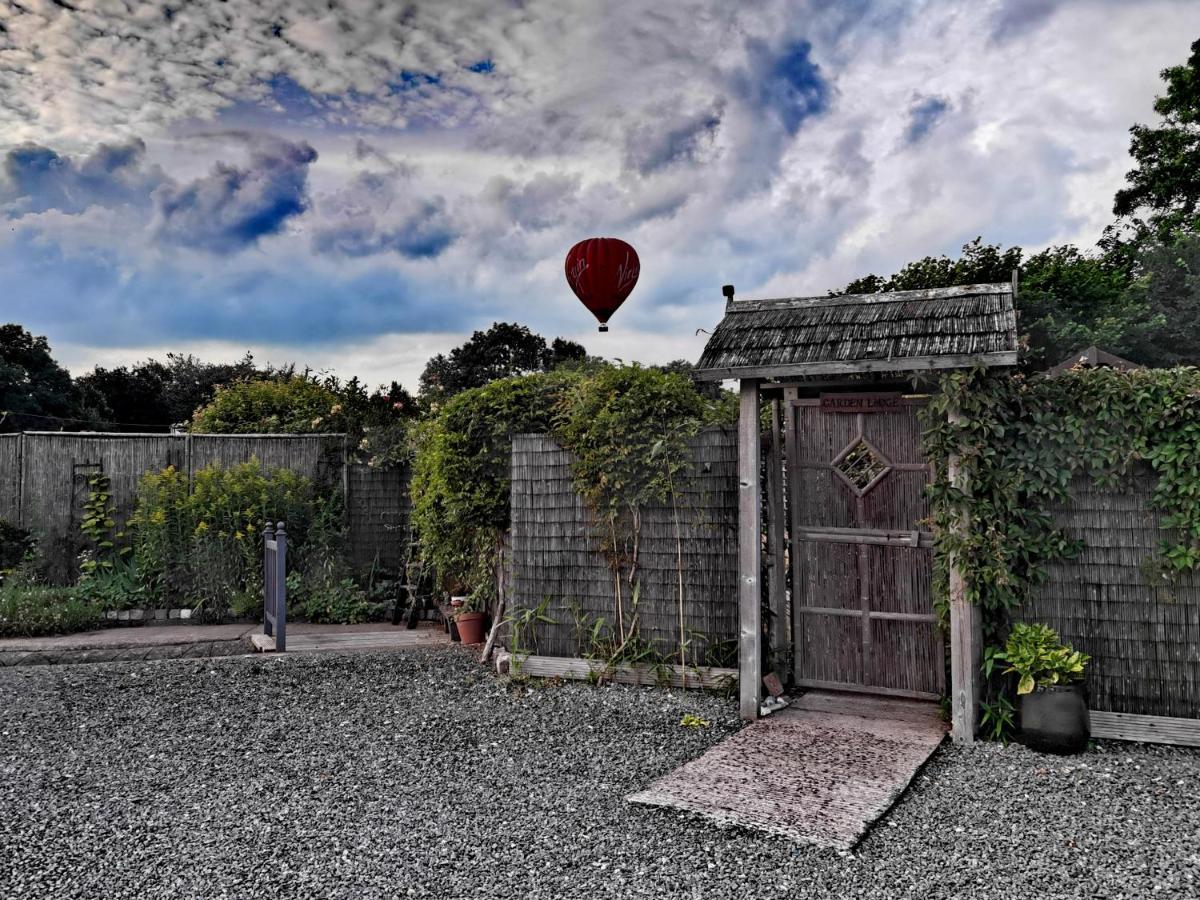 The Garden Lodge Llynclys Exteriér fotografie